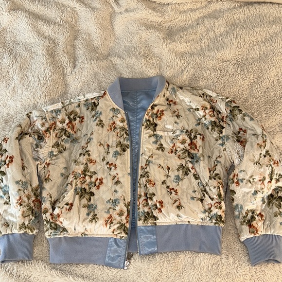 URBAN OUTFITTERS BOMBER JACKET - Picture 3 of 4
